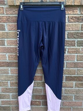 Sea World Rescue Leggings with Navy and Light Pink Colorblock Detail size large
